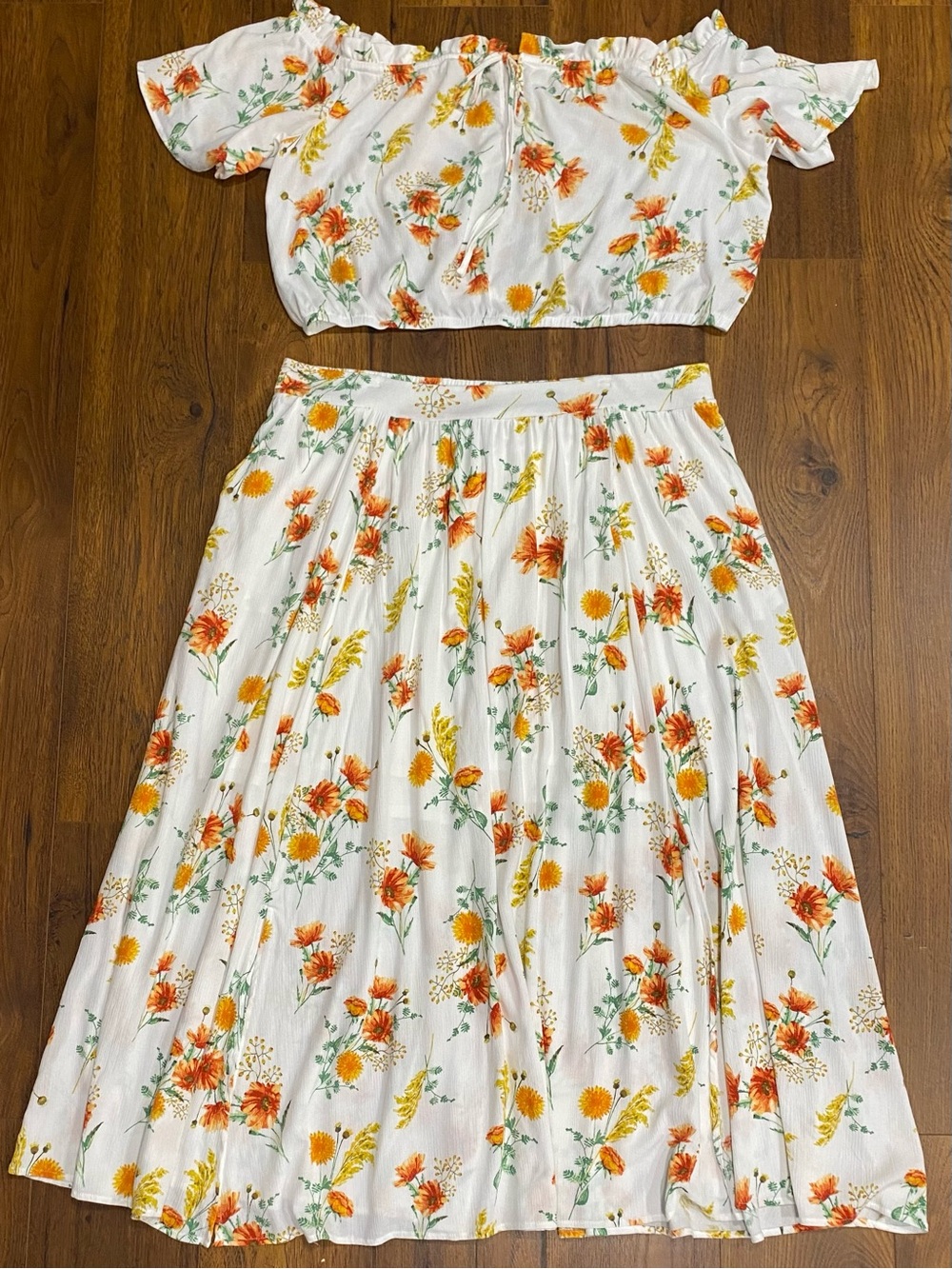 torrid Gauzy Floral Off-Shoulder 2-piece Maxi Skirt Set with Pockets Size 22/24 - Picture 2 of 14